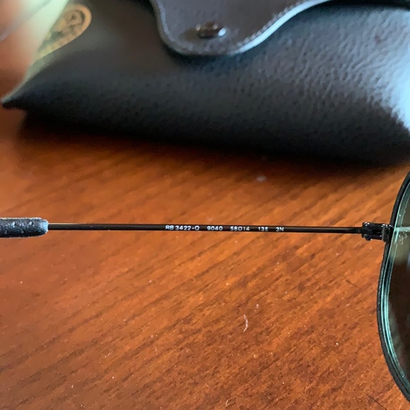 Brand new pair of Rayban x Ferrari Aviators - Picture 3 of 4